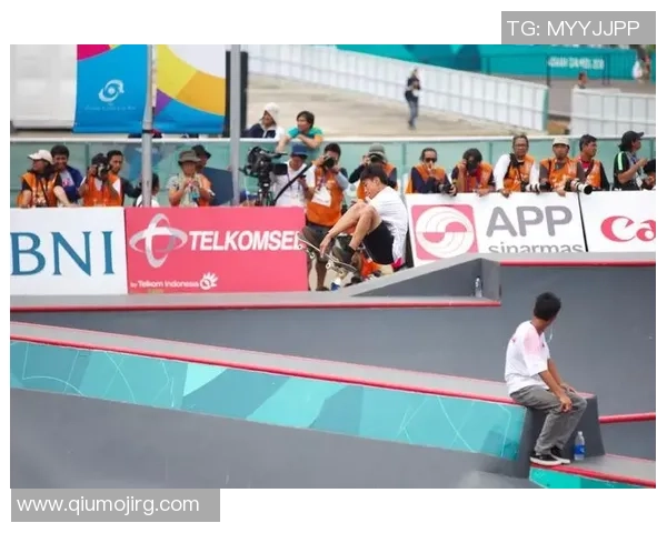 南京滑板队与广州滑板队赛后复盘分析比赛节奏与战术对比