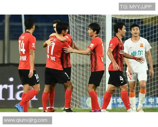 武汉足球队在全国锦标赛中的默契配合与战术执行分析